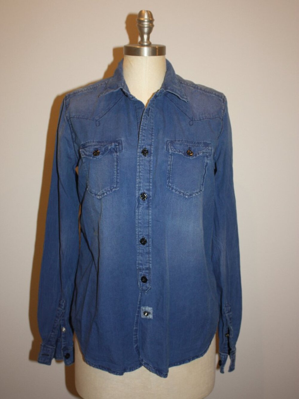 MAISON SCOTCH DEPUIS 1977 LONG SLEEVE BUTTON DOWN DENIM SHIRT BLUE - SIZE 2 (xs)